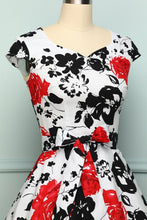 Load image into Gallery viewer, 1950s Flower Print - ZAPAKA