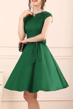 Load image into Gallery viewer, 1950s Army Green
